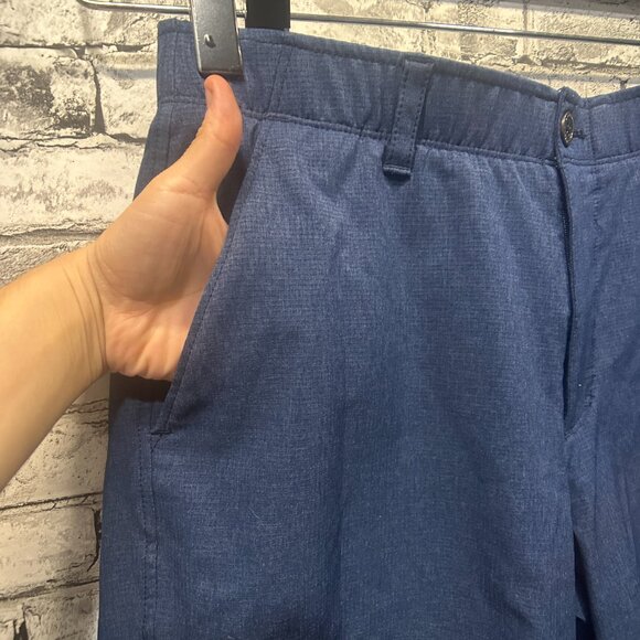 EUC Under Armour Men's Golf 10" Shorts - Picture 4 of 16